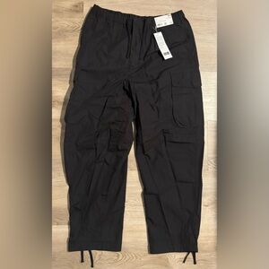 Uniqlo Wide-Fit Parachute Cargo Pants